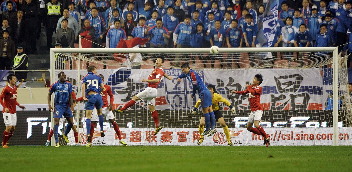 雷速直播-关于足总杯加时末段再迎强敌；迈阿密热火造点机会；主帅态度——目标明确；阵容厚度经受考验的信息