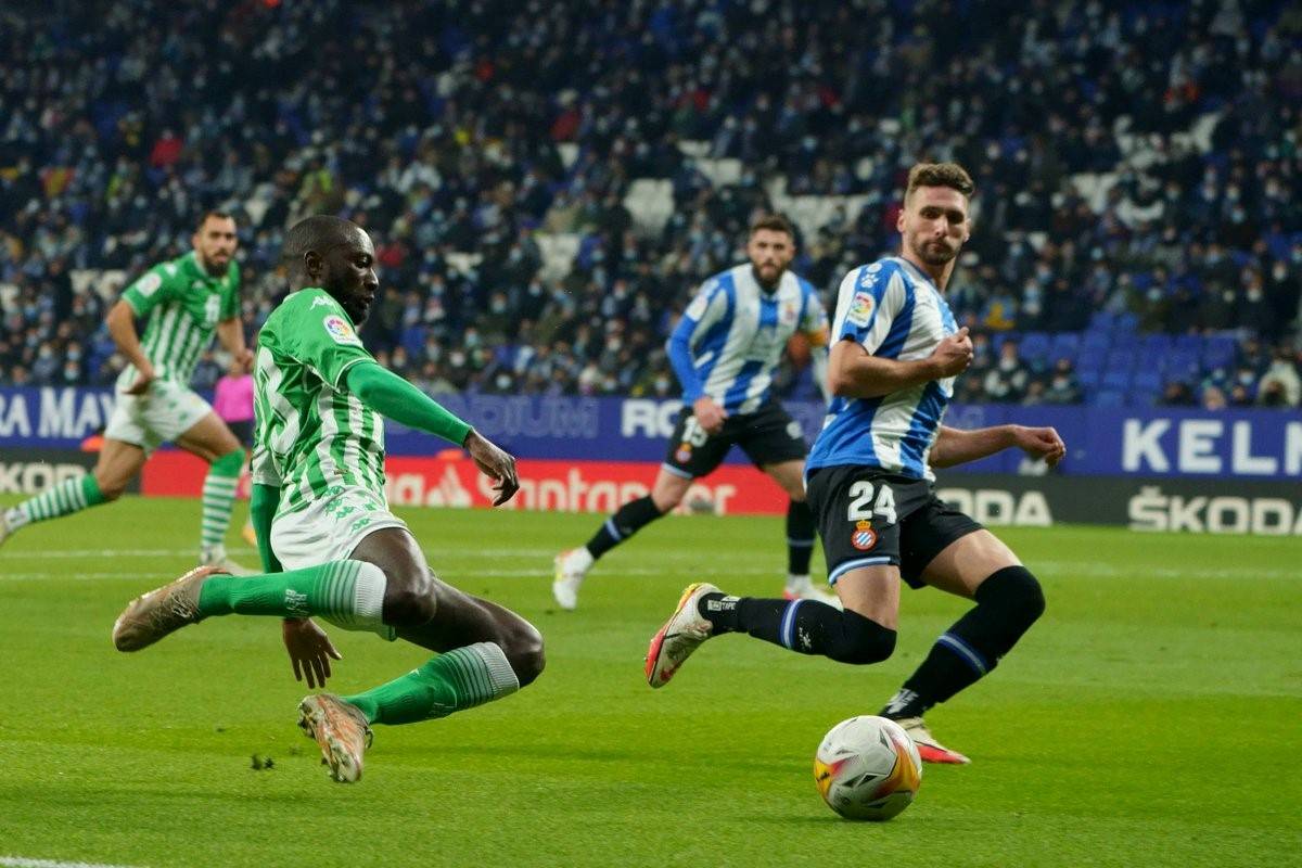 雷速体育- 清晨突围战来临，浙江队围绕国王杯单刀错失，媒体盛赞，轮换策略成焦点