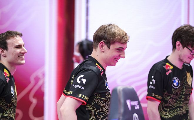 雷速-Karsa在G2比赛中败北，关键助攻引发热议！的简单介绍