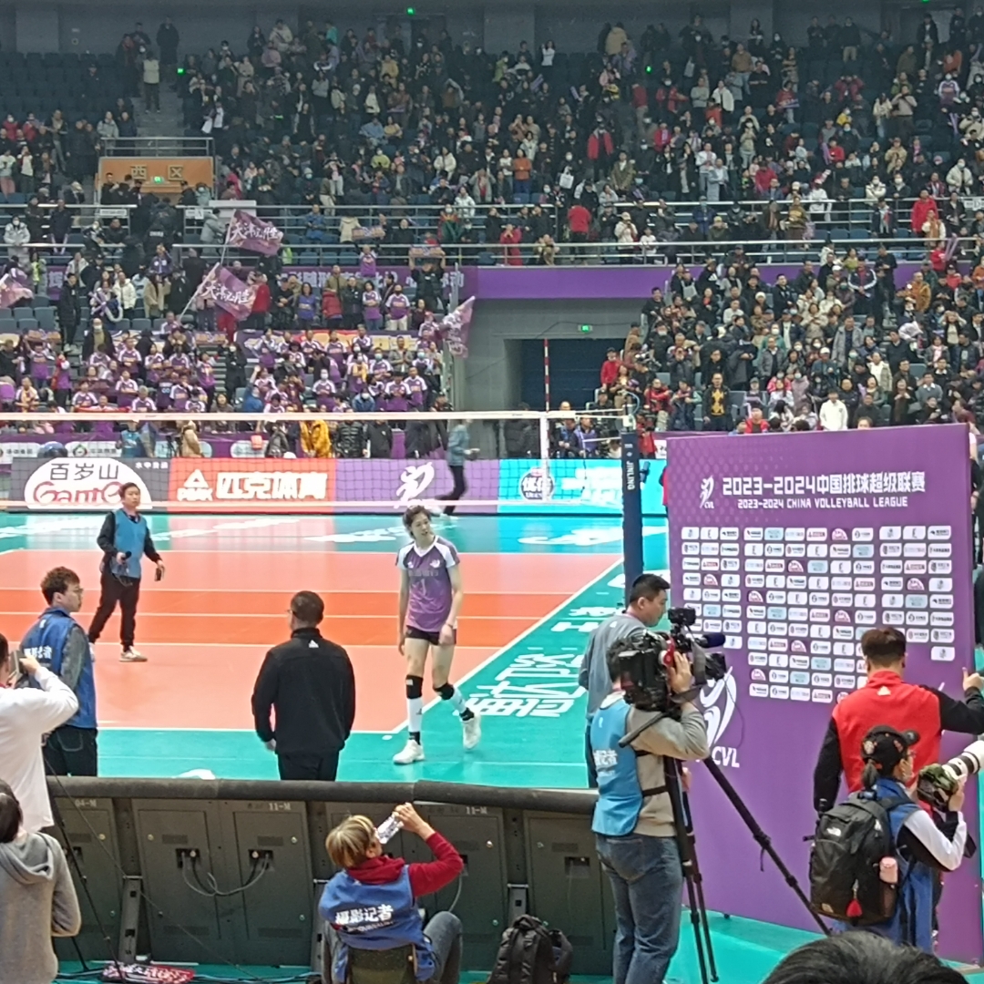 雷速-关于蒂姆回归赛场，赛事规则更新首场状态亮眼，加拿大队观众沸腾！的信息