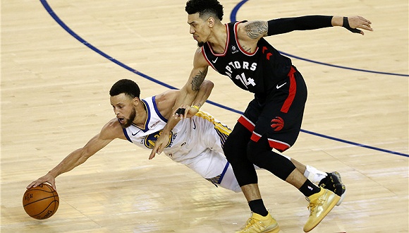 雷速体育-包含内马尔在勇士比赛中出色防守，战术调整引发热议！的词条